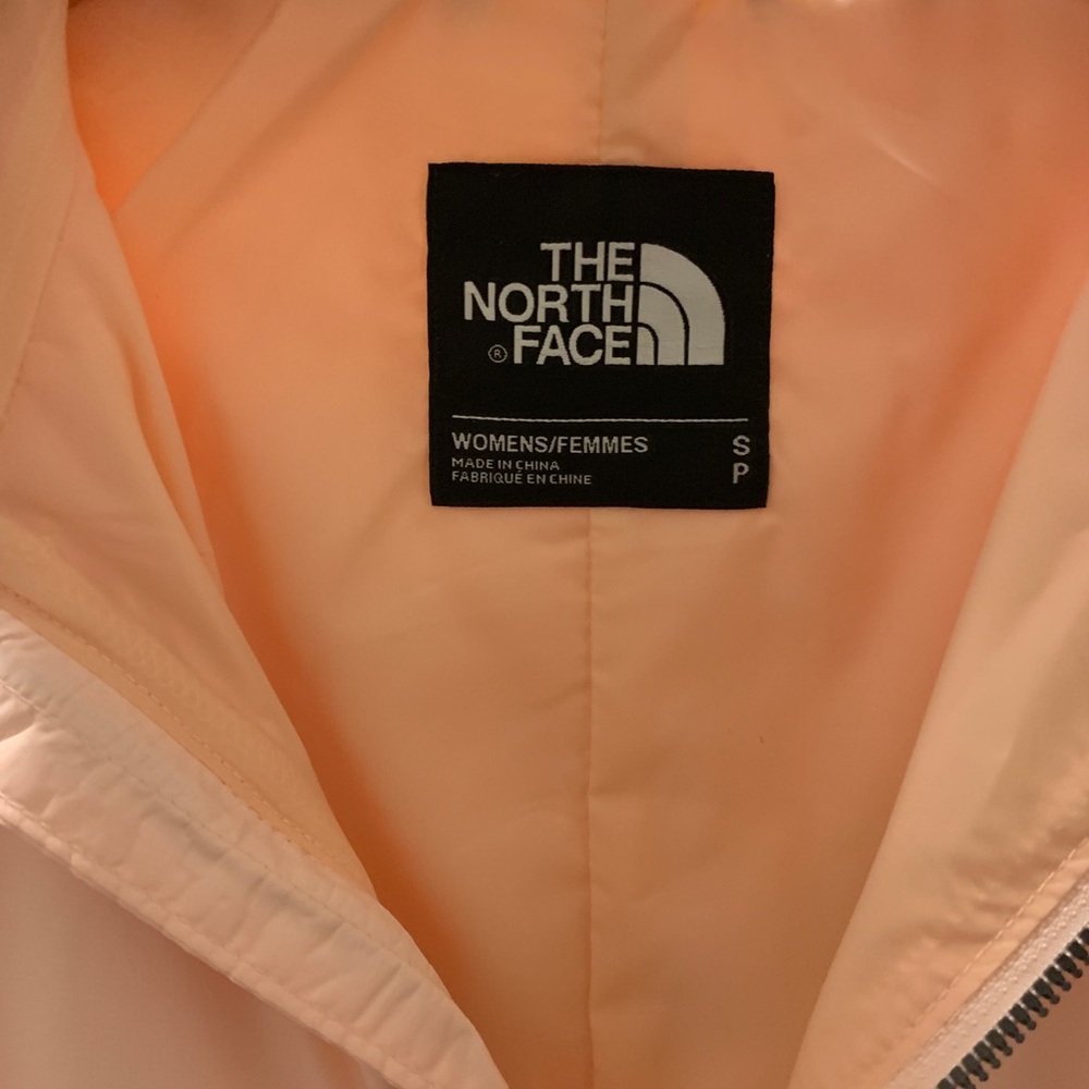 •NWT• North face light pink rain jacket - Picture 3 of 5